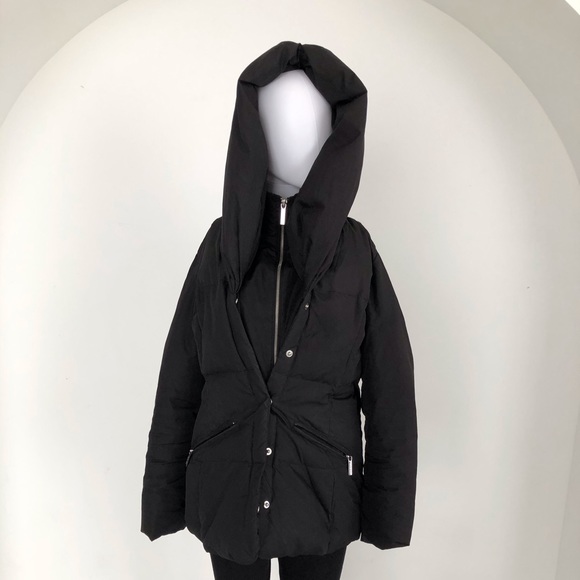 MICHAEL Michael Kors Jackets & Blazers - MICHAEL KORS down filled puffer jacket. Medium. Black. Zip and button enclosure